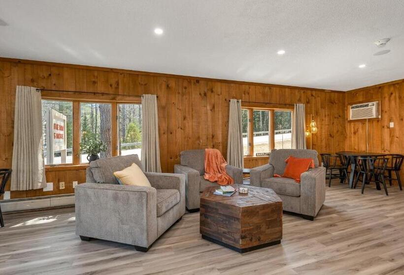 샬레, The Inn & More