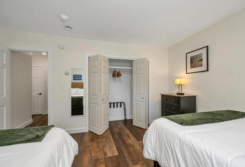 침실 1개 테라스 아파트, The Inn & More