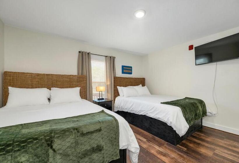 침실 1개 테라스 아파트, The Inn & More