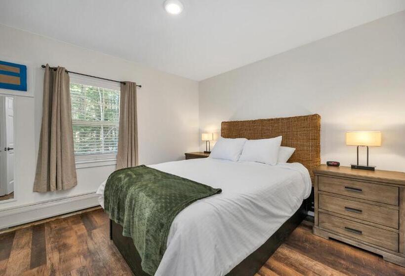 침실 1개 테라스 아파트, The Inn & More