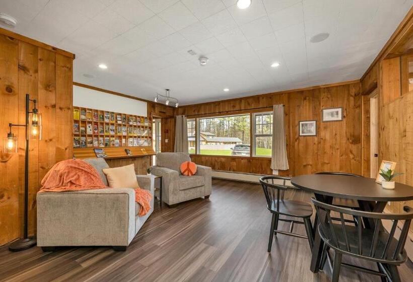 기본룸, The Inn & More