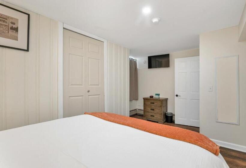 침실 2개 아파트, The Inn & More