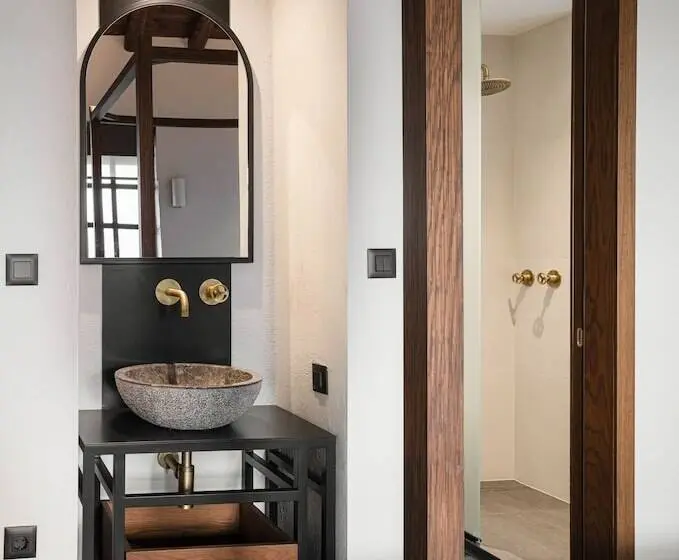 2 Bedrooms Suite Sea View, Unedo All Seasons