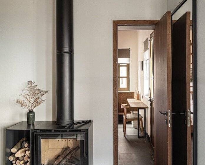 2 Bedrooms Suite Sea View, Unedo All Seasons