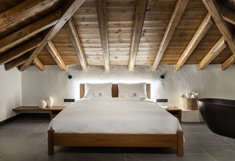 Люкс Вид на Море, Unedo All Seasons