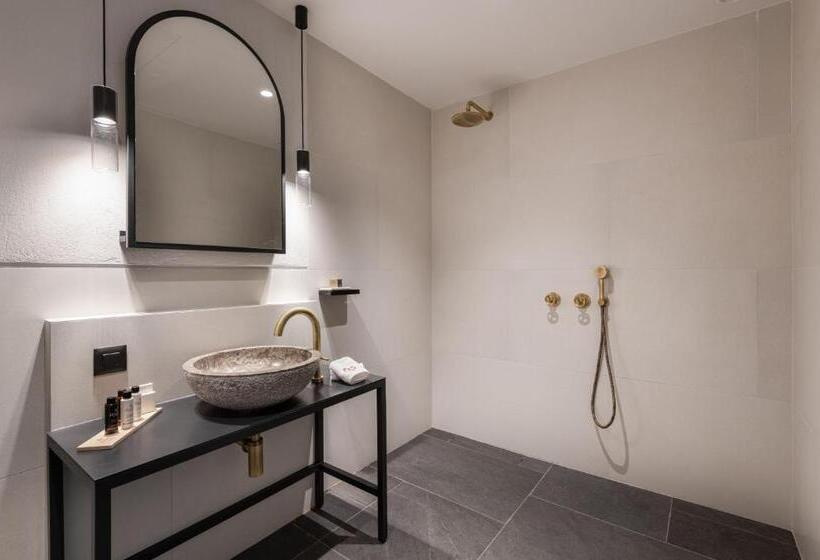 Полулюкс Вид на Море, Unedo All Seasons