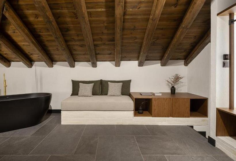 Люкс Вид на Море, Unedo All Seasons