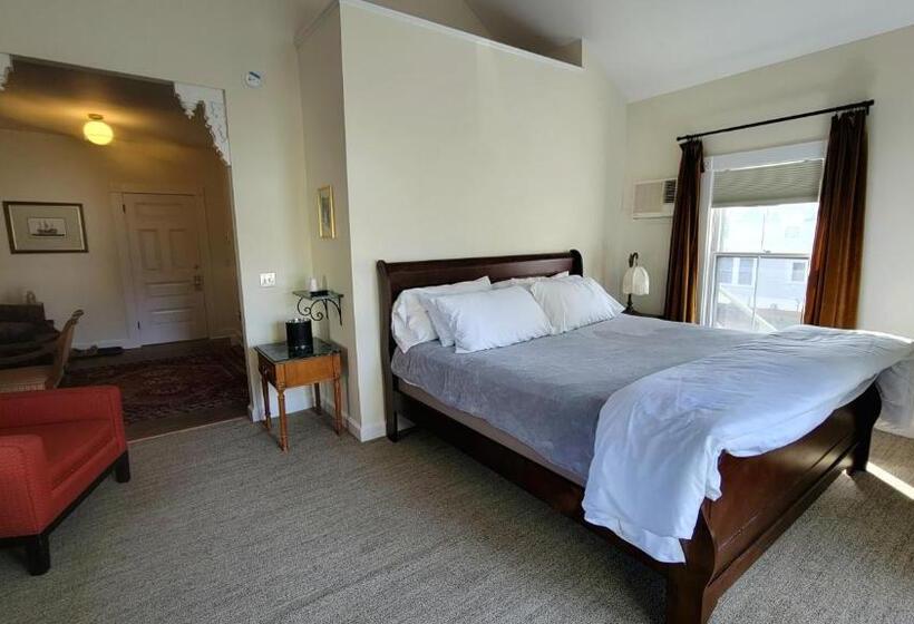 جناح ديلوكس سرير كينج, The Elizabeth Inn And Restaurant