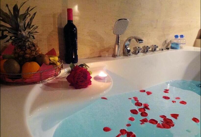 Camera Standard Letto King, Prytaneio Design