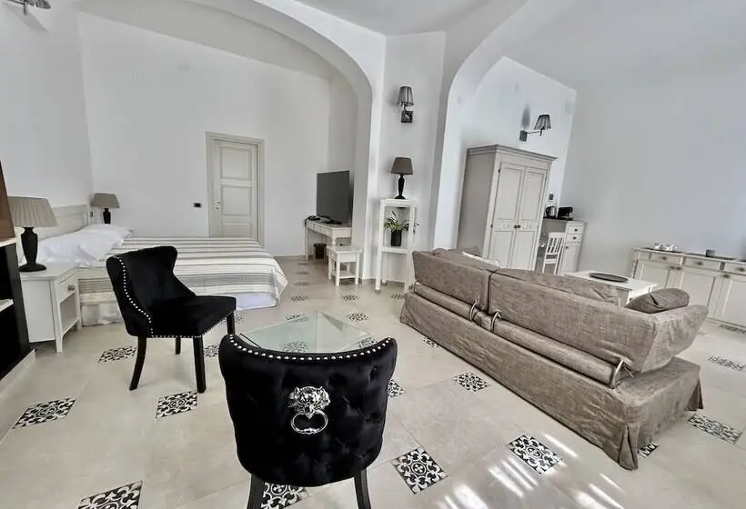 Sviitti Puutarhanäkymä, Villa Cavalieri Country