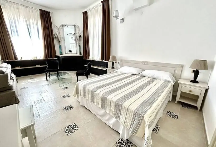 Sviitti Puutarhanäkymä, Villa Cavalieri Country