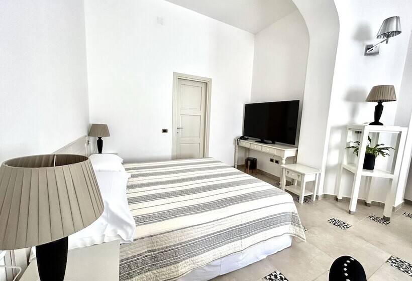 ガーデンビュースイート, Villa Cavalieri Country