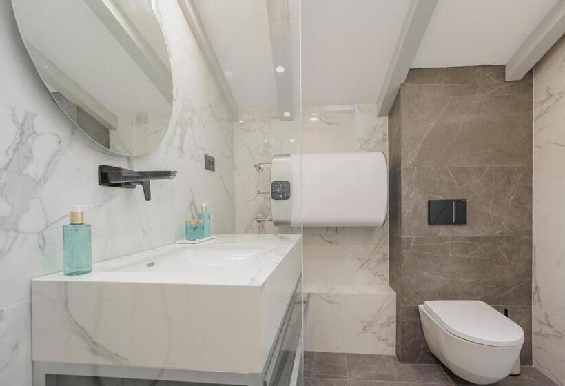 Quarto Deluxe com Balcão, Heritage Rooms Split Olympic Dream