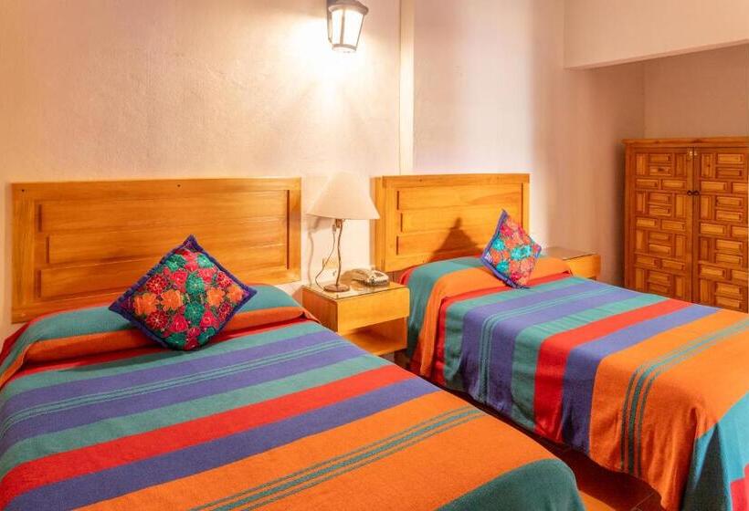 חדר דלוקס לשלושה, Posada Del Centro