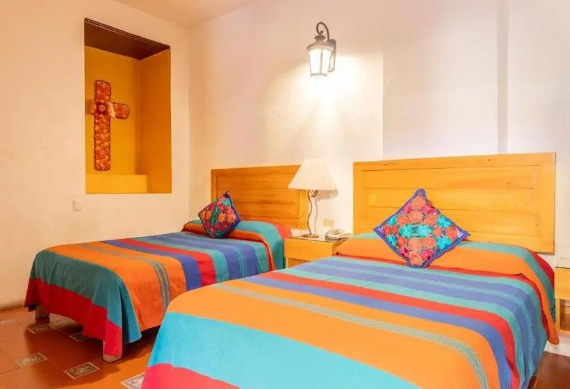 Deluxe Neljän Hengen Huone, Posada Del Centro