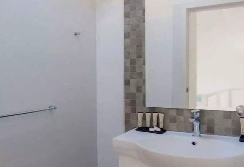 ویلا دلوکس 2 خوابه, Wine Country Villas
