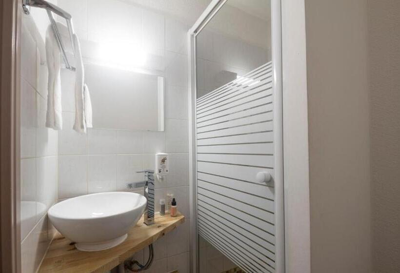 Апартаменты 1 Спальня, Garden & City Aix En Provence  Puyricard
