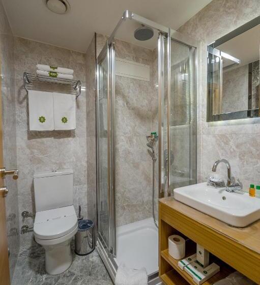 اتاق اکونومی, Bizim