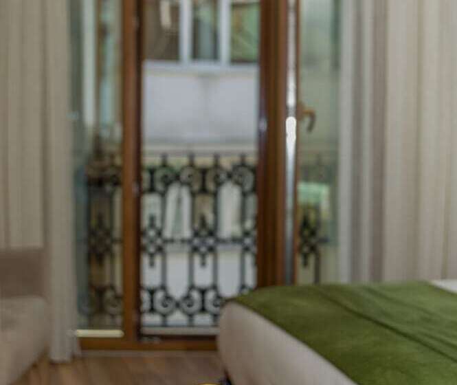 اتاق استاندارد, Bizim