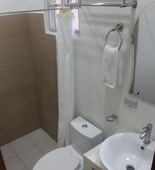 اتاق استاندارد, Blue Lagoon Inn & Suites