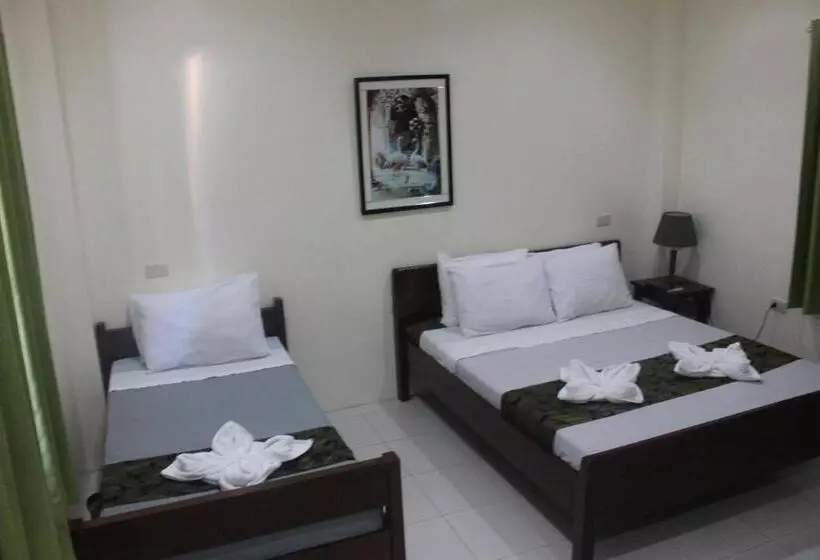 سوییت سوپریور, Blue Lagoon Inn & Suites