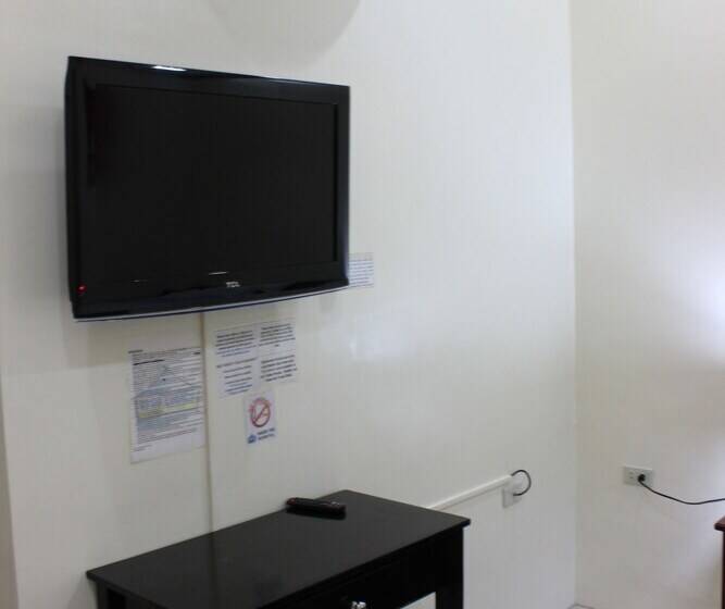 اتاق استاندارد, Blue Lagoon Inn & Suites