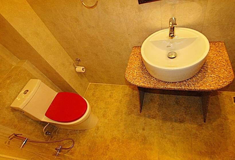 اتاق لوکس, Buddha