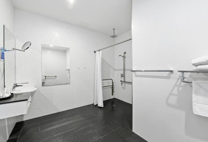 سوئیت برای معلولان, Ch Boutique Hotel & Apartments, Ascend Hotel Collection