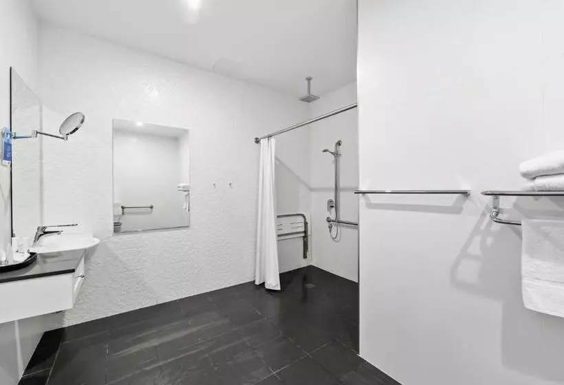 سوئیت برای معلولان, Ch Boutique Hotel & Apartments, Ascend Hotel Collection