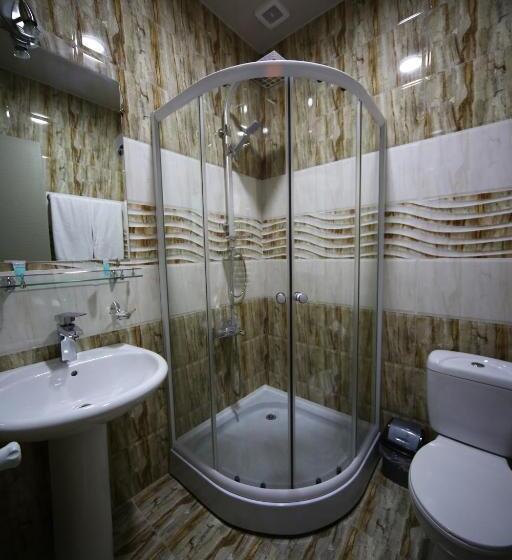 اتاق استاندارد سه نفره, Discovery