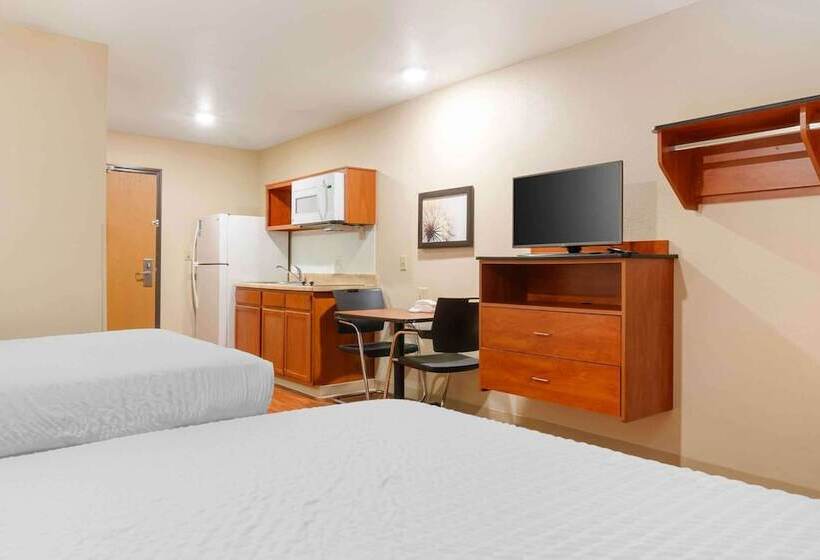 إستوديو قياسى, Extended Stay America Select Suites  Kansas City  Stadium