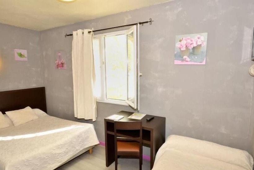 스탠다드 트리플 룸, Hôtel La Belle Etape