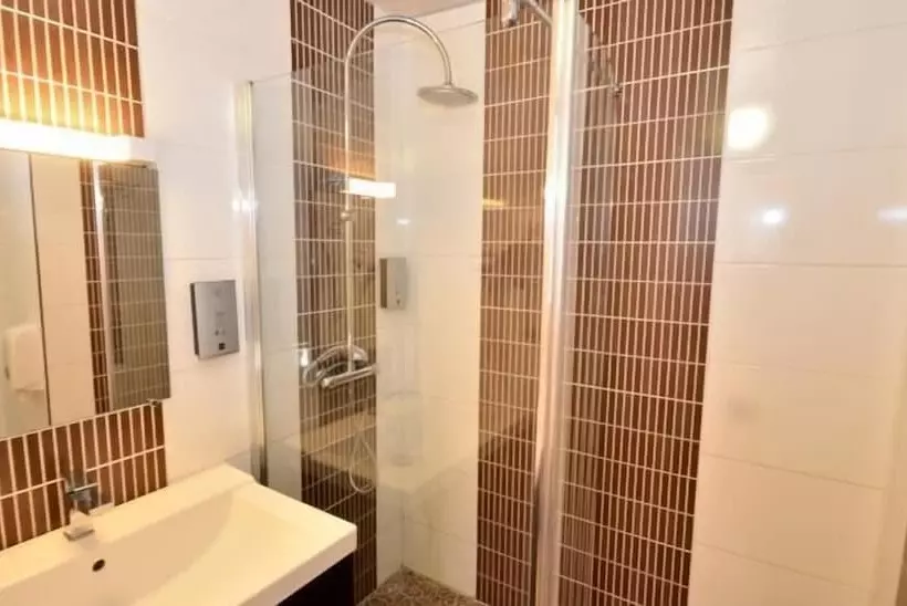 スタンダード4人部屋, Hôtel La Belle Etape
