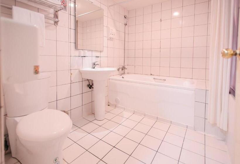 اتاق لوکس, I Deal