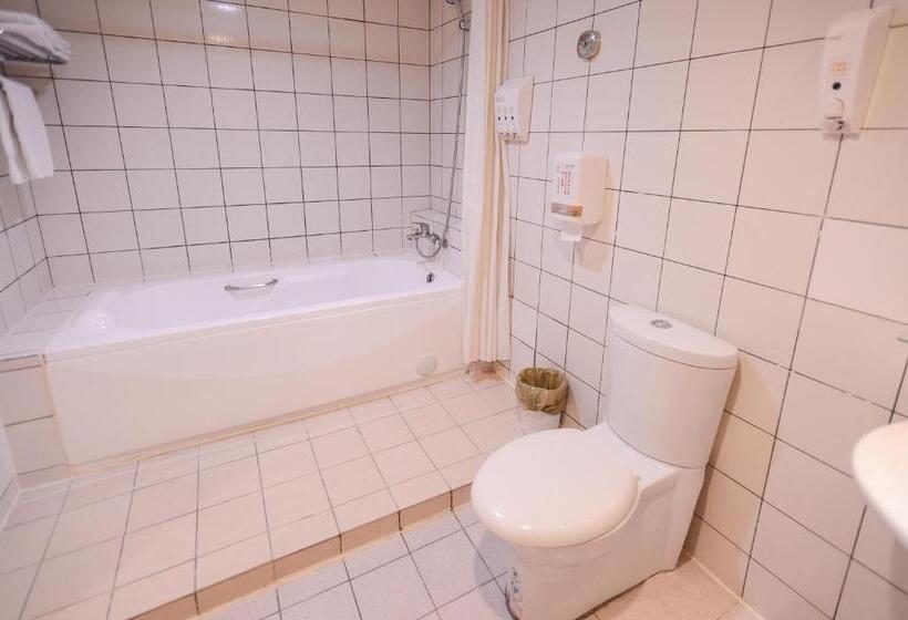 اتاق استاندارد, I Deal