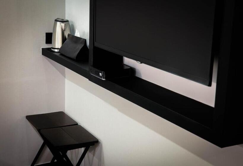 חדר אקונומי, Lumia Myeongdong