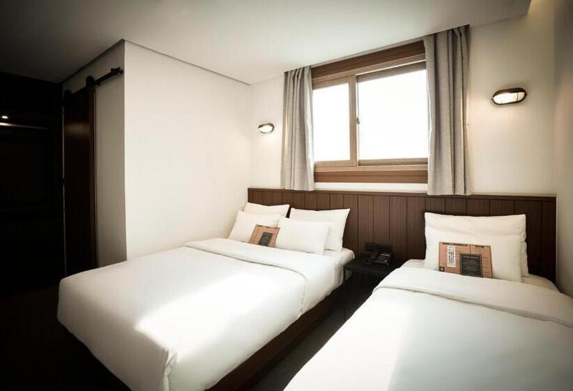 חדר דלוקס, Lumia Myeongdong