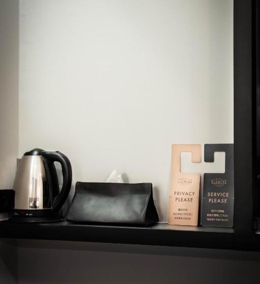 חדר סטנדרט לשלושה, Lumia Myeongdong