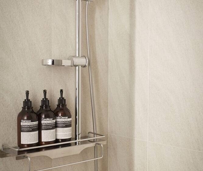 חדר סטנדרט, Lumia Myeongdong