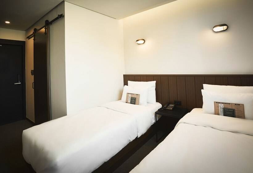 חדר סטנדרט, Lumia Myeongdong