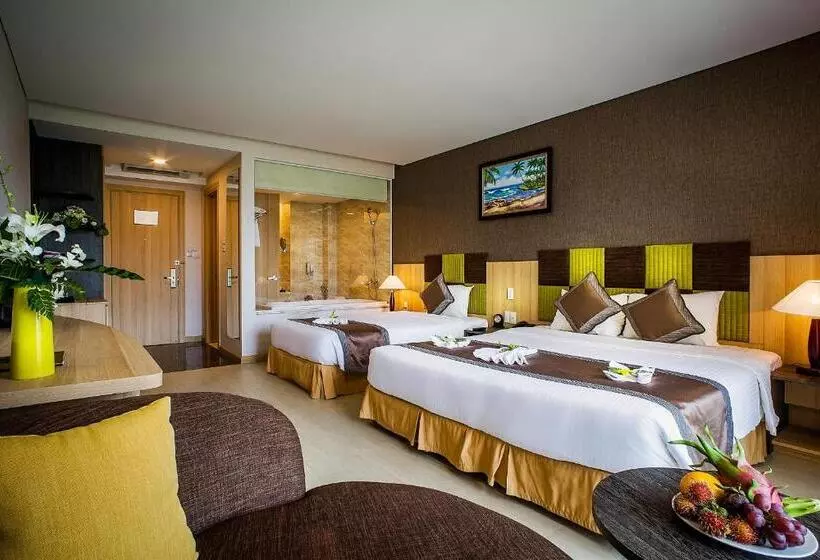 Deluxe Kolmen Hengen Huone, Muong Thanh Holiday Mui Ne