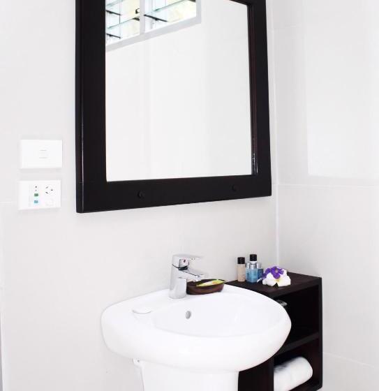 غرفة إقتصادية, Oasis