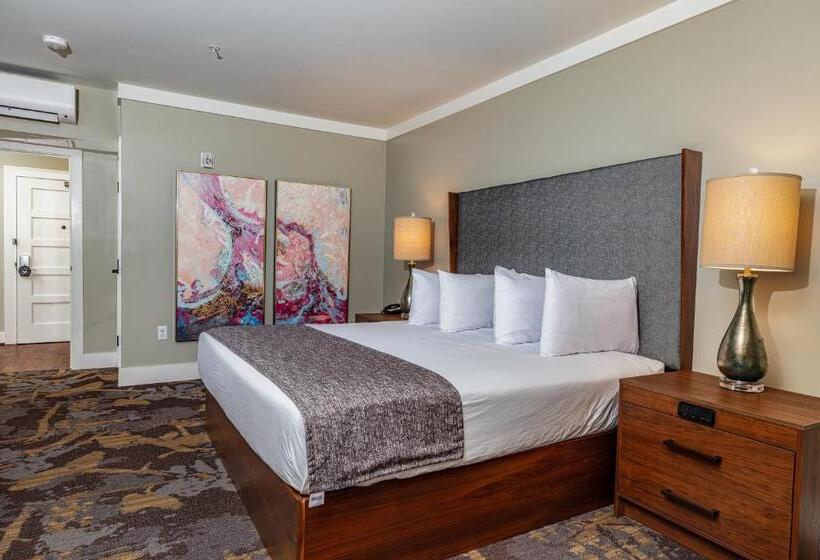 Номер Стандарт Кровать Кинг Адаптированный для Инвалидов, The Inn At The Crossroads