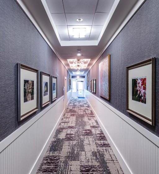 Люкс Кровать Кинг, The Inn At The Crossroads