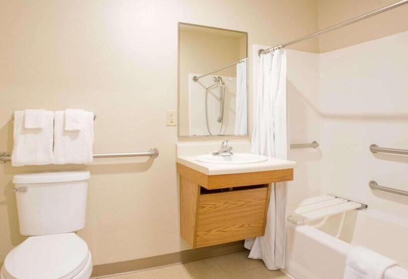 غرفة قياسية لذوى الاحتياجات الخاصة, Extended Stay America Select Suites  Kansas City  Stadium