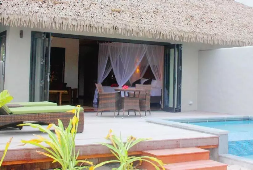 سوئیت جونیور با چشم‌انداز باغ, Nautilus Resort