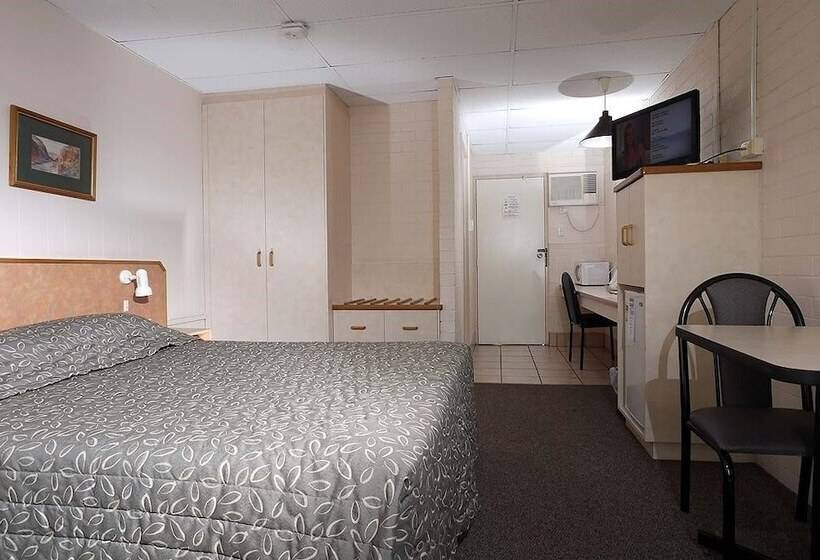 Номер Стандарт, Peppercorn Motel