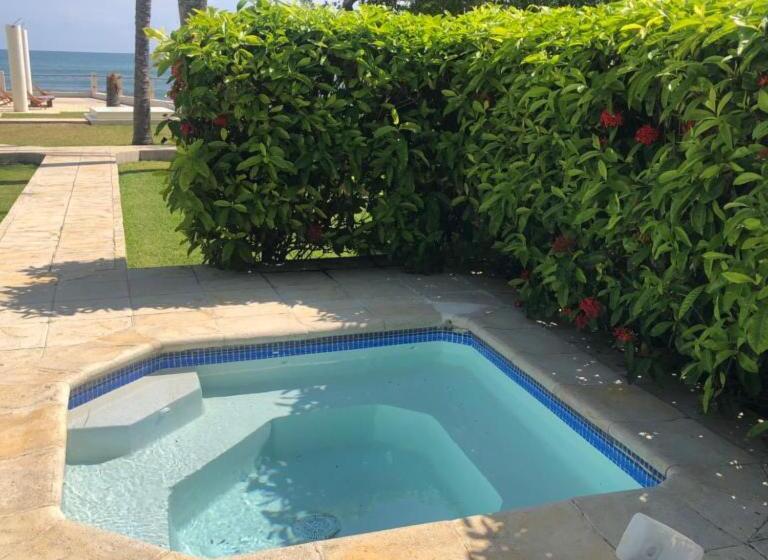 جناح, Casa Del Golfo El Salvador