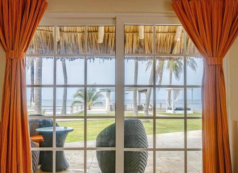 جناح, Casa Del Golfo El Salvador