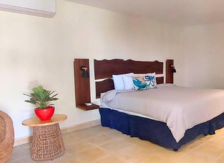 جناح, Casa Del Golfo El Salvador